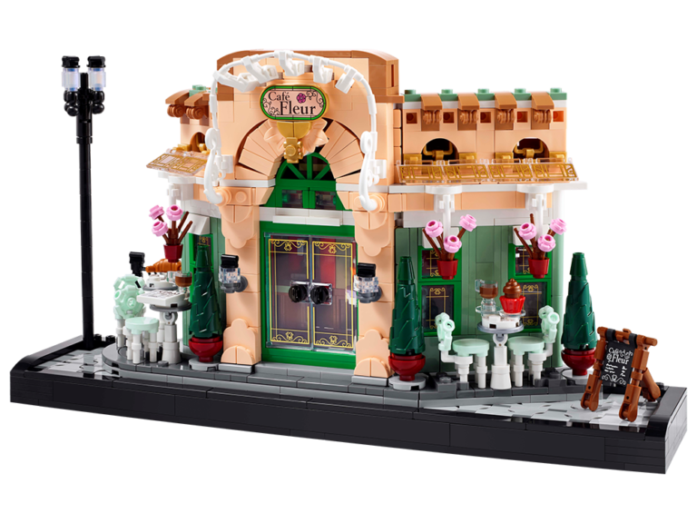 LEGO set 10362 French Cafe