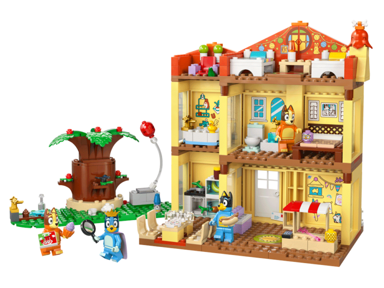 LEGO set 11203 Bluey's Family House