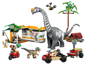 LEGO set 76973 Raptor & Titanosaurus Tracking Mission